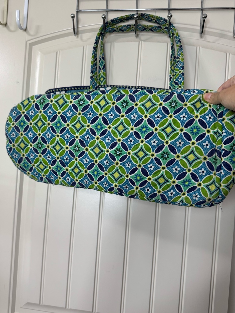 VERA BRADLEY 💚 Large Duffel Travel, Diaper Bag, Green Paisley Pattern 13x17” - Picture 3 of 15